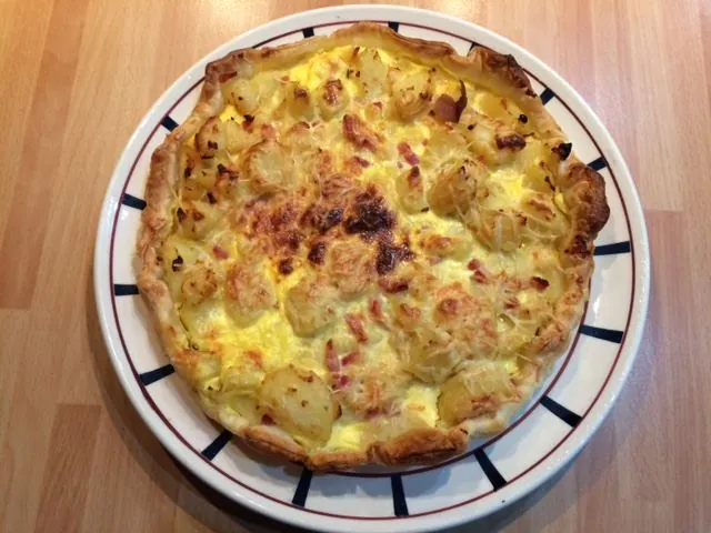 quiche thon pommes de terre gruyère oignons d'anais